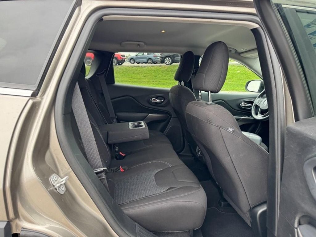 2019 Jeep Cherokee Latitude