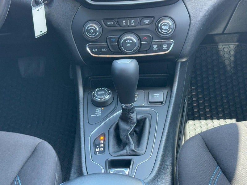 2020 Jeep Cherokee Upland