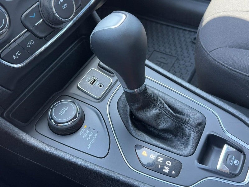 2020 Jeep Cherokee Upland