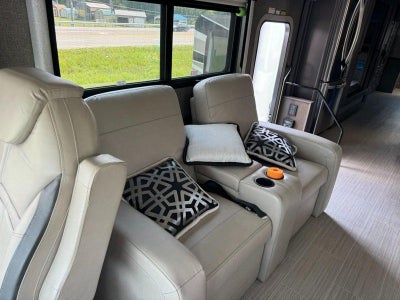 2022 Thor Class A RV Challenger 37DS F24.0-252