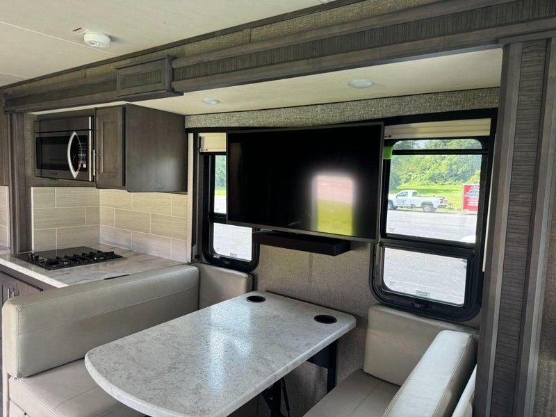 2022 Thor Class A RV Challenger 37DS F24.0-252