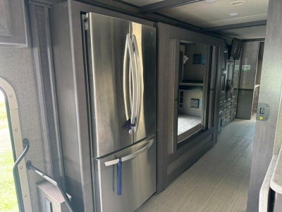 2022 Thor Class A RV Challenger 37DS F24.0-252