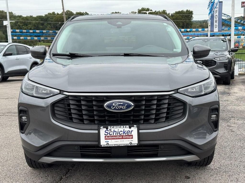 2025 Ford Escape Platinum