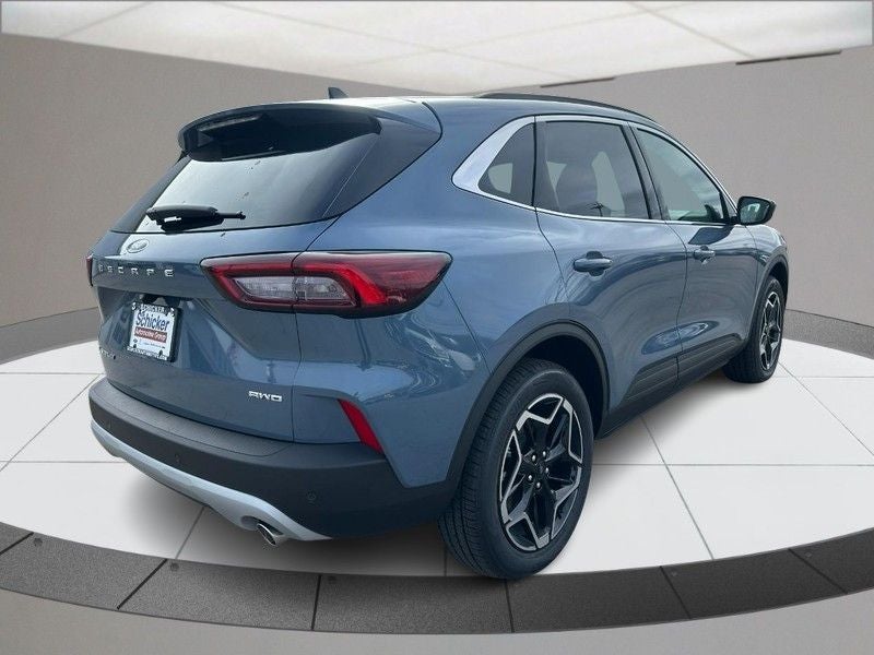 2026 Ford Escape Platinum