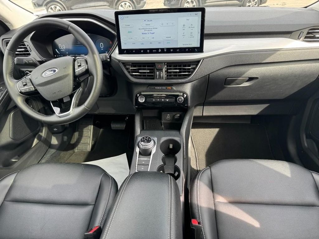 2025 Ford Escape Platinum