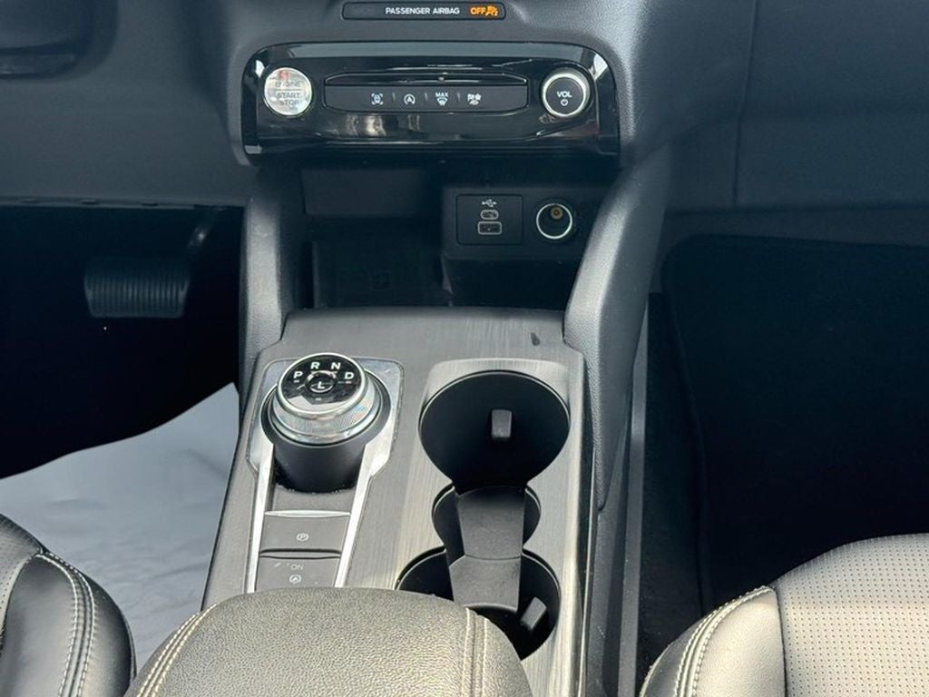 2025 Ford Escape Platinum