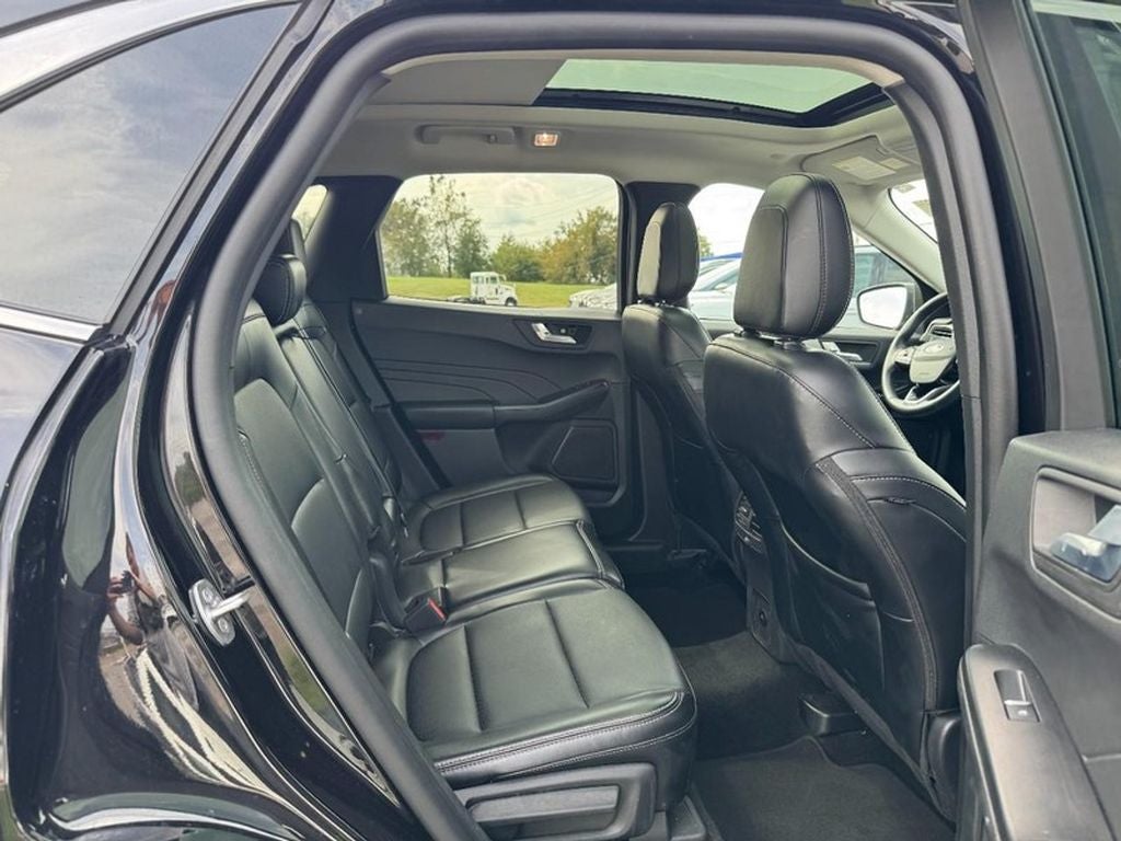 2025 Ford Escape Platinum