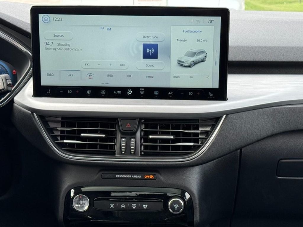 2025 Ford Escape Platinum