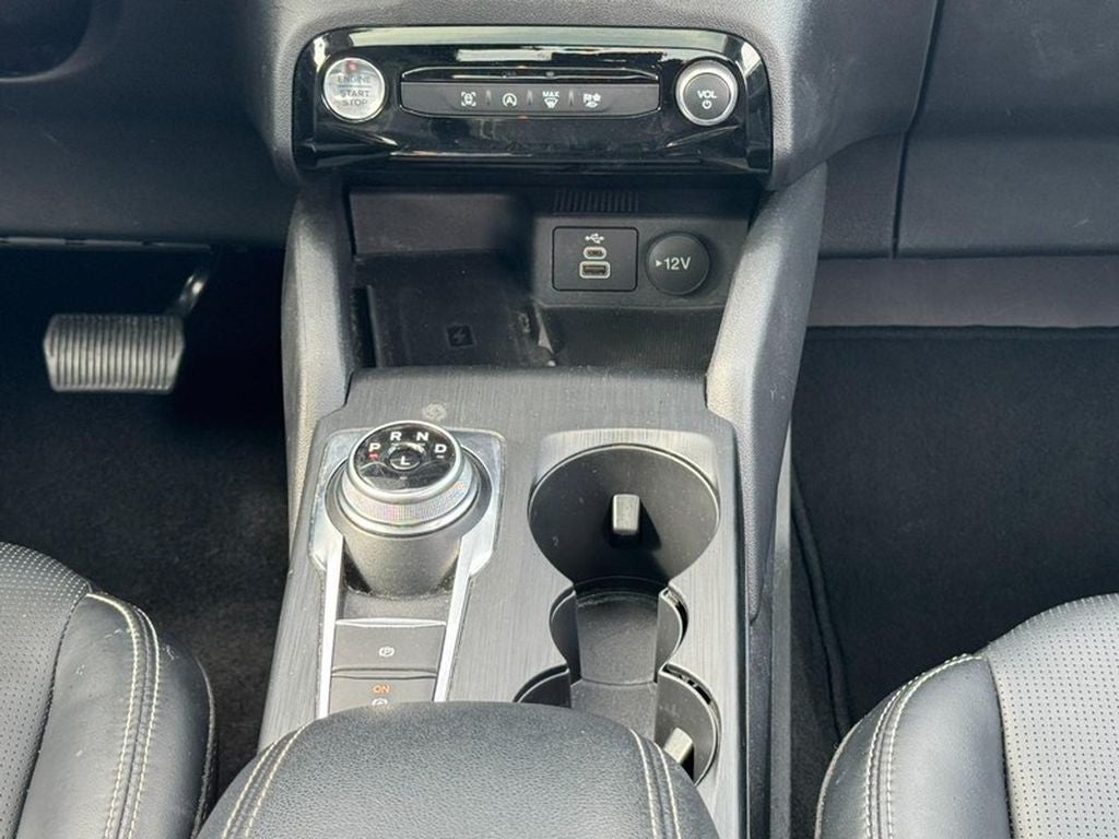 2025 Ford Escape Platinum