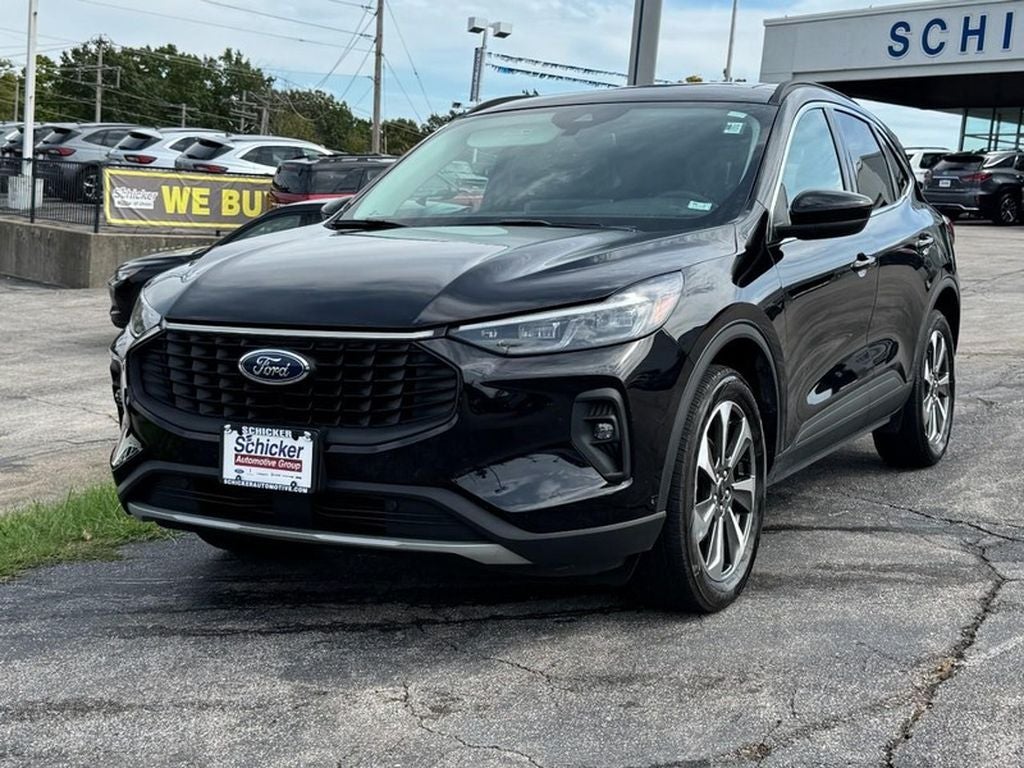 2025 Ford Escape Platinum