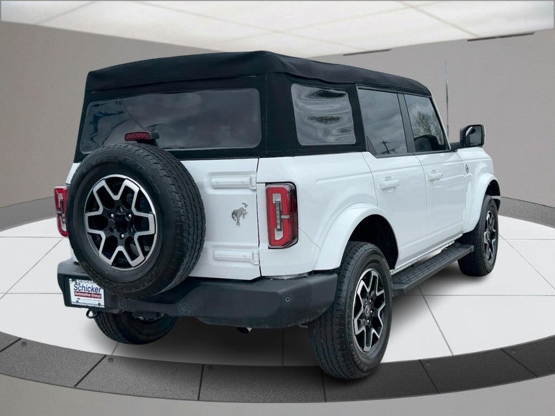 2024 Ford Bronco Outer Banks