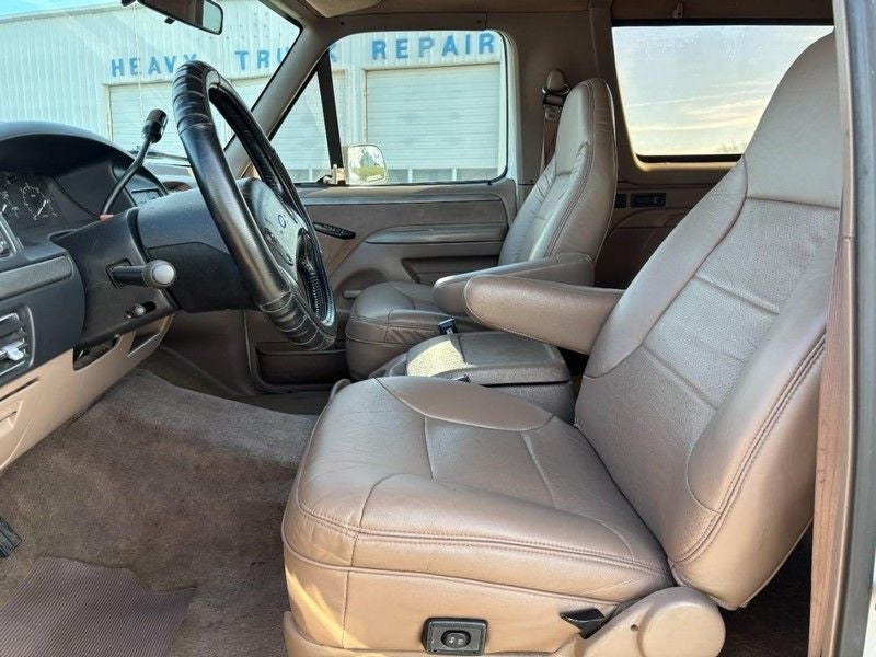 1993 Ford Bronco Base