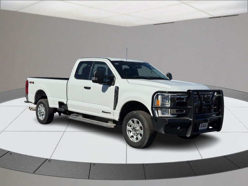 2023 Ford F-350 XLT