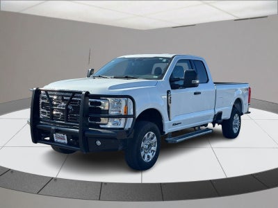 2023 Ford F-350 XLT