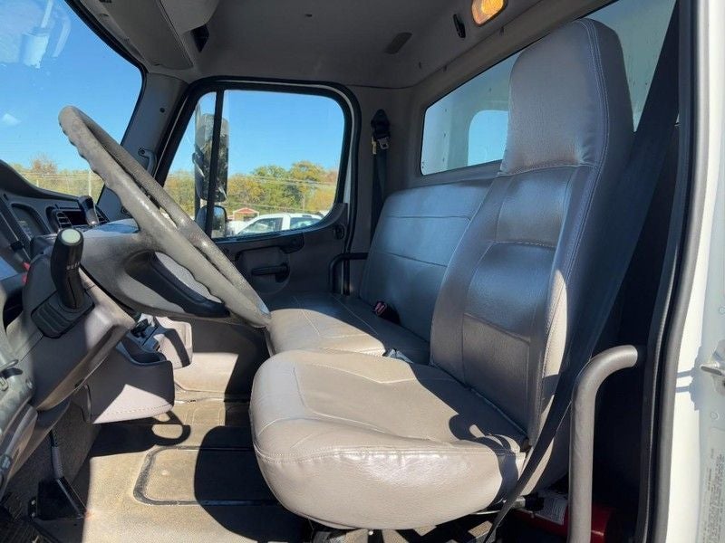 2009 Freightliner M2 106 Medium Duty Base