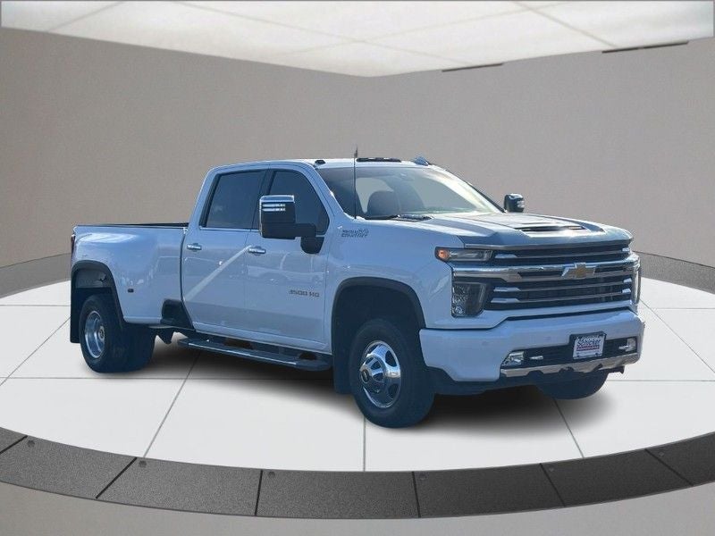 2023 Chevrolet Silverado High Country