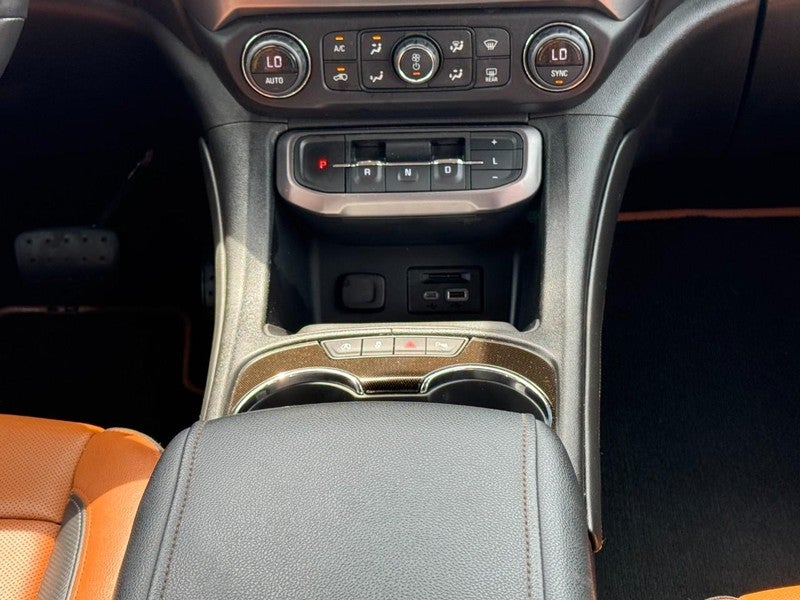 2020 GMC Acadia AT4