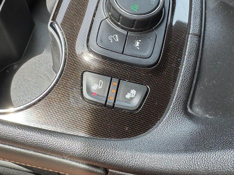 2020 GMC Acadia AT4