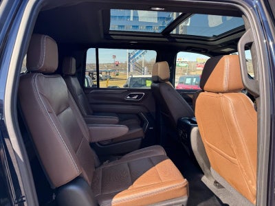 2021 Chevrolet Suburban High Country