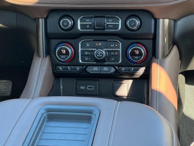 2021 Chevrolet Suburban High Country