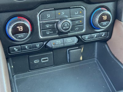 2021 Chevrolet Suburban High Country