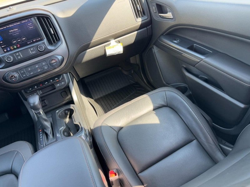 2022 GMC Canyon 4WD AT4 w/Leather