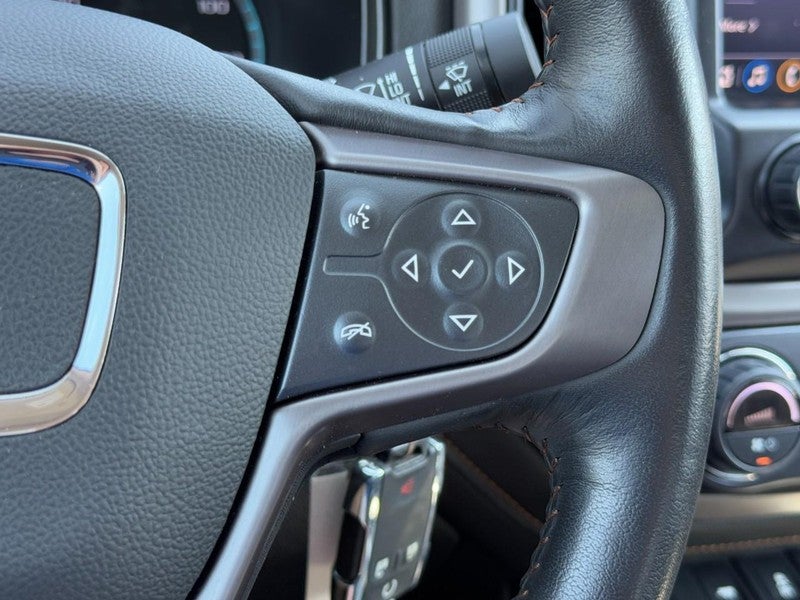 2022 GMC Canyon 4WD AT4 w/Leather