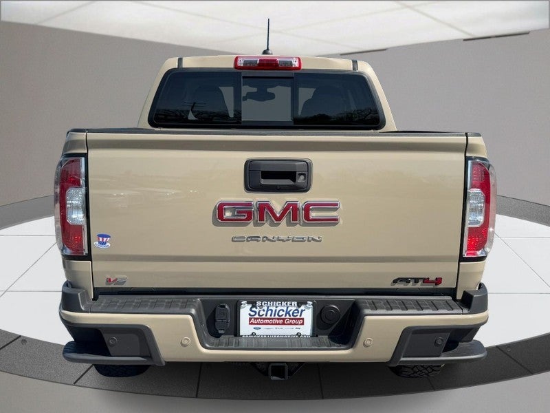 2022 GMC Canyon 4WD AT4 w/Leather