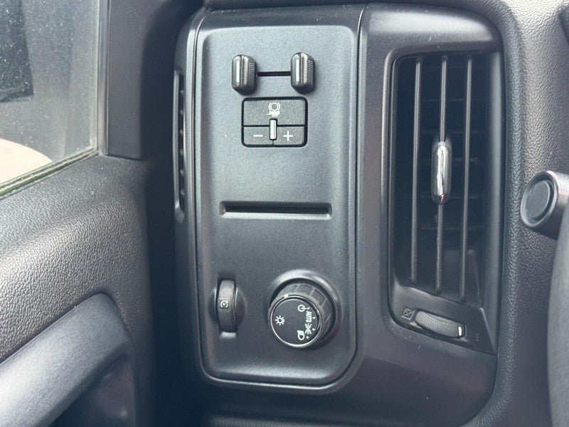 2022 Chevrolet Silverado 5500HD Work Truck