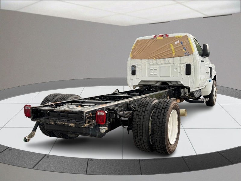 2022 Chevrolet Silverado 5500HD Work Truck