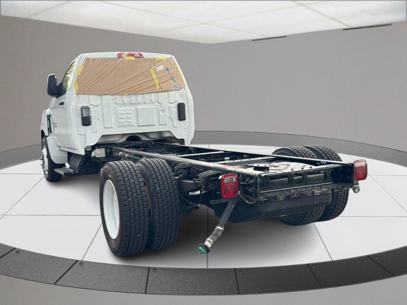2022 Chevrolet Silverado 5500HD Work Truck