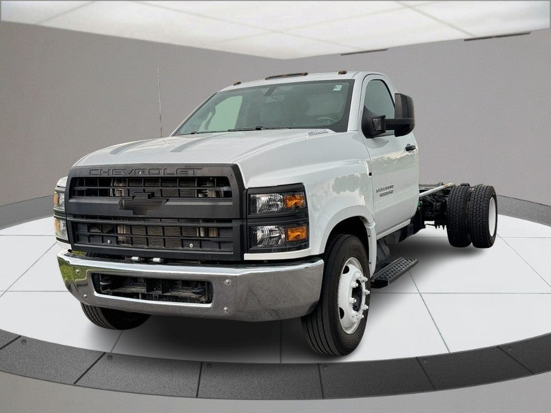 2022 Chevrolet Silverado 5500HD Work Truck
