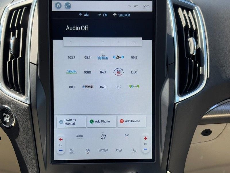 2022 Ford Edge Titanium