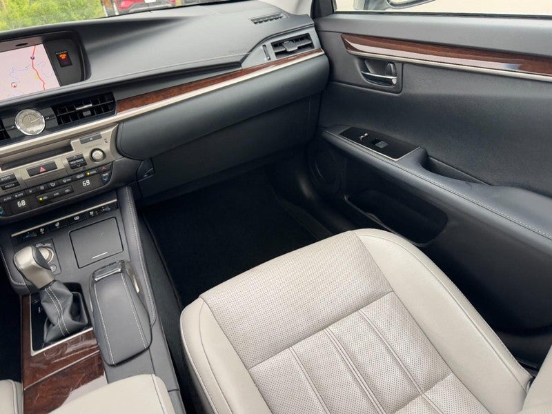 2017 Lexus ES 350 Base