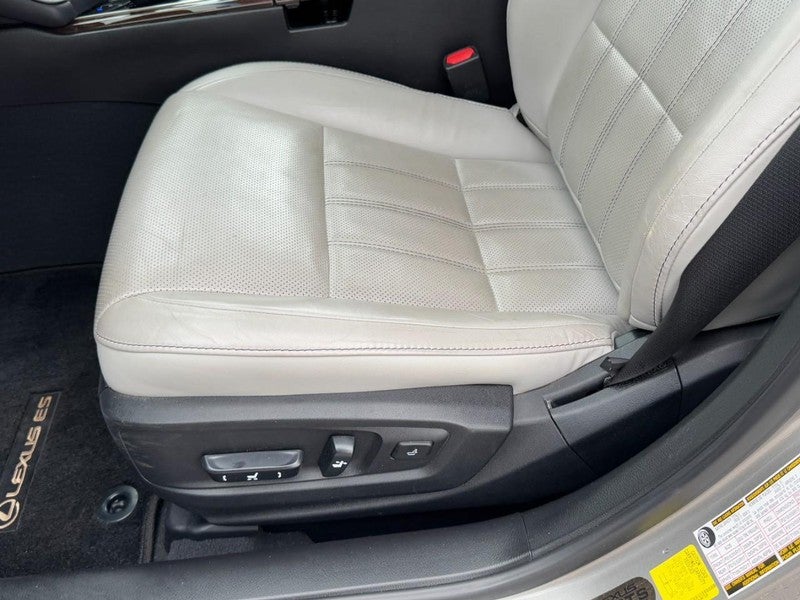 2017 Lexus ES 350 Base