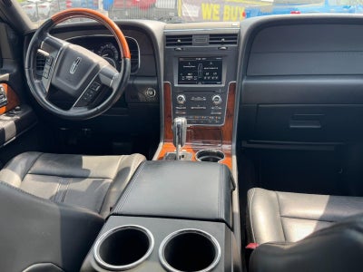 2015 Lincoln Navigator Base