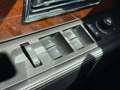 2015 Lincoln Navigator Base