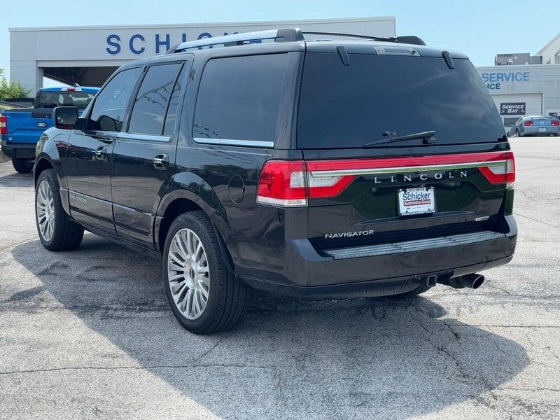 2015 Lincoln Navigator Base