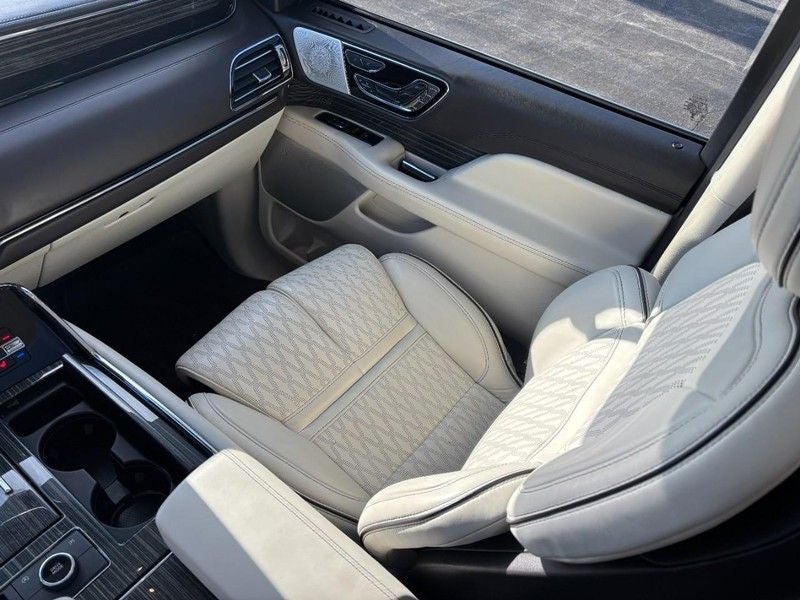 2023 Lincoln Navigator L Black Label