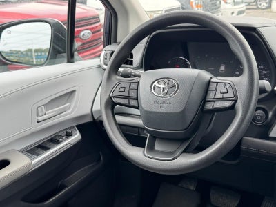 2026 Toyota Sienna LE