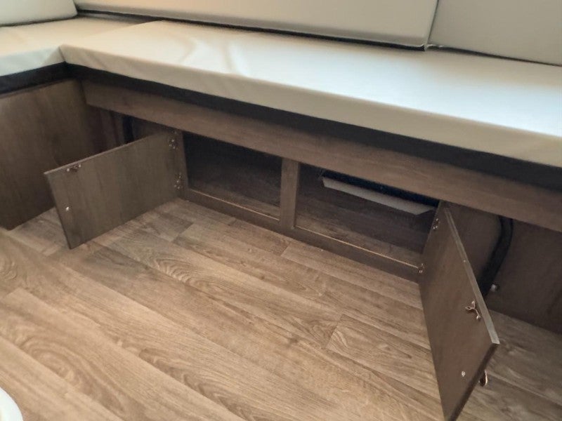 2021 COACHMAN CLIPPER Base