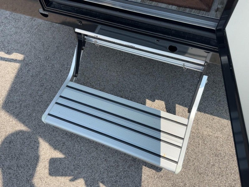 2021 COACHMAN CLIPPER Base