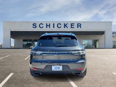 2021 Porsche Macan Base