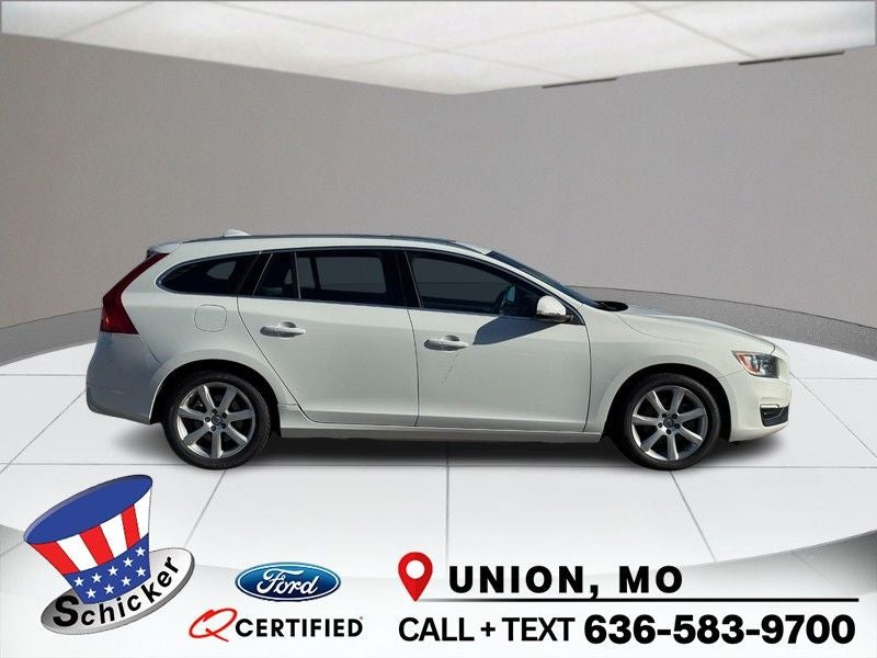 2017 Volvo V60 Premier