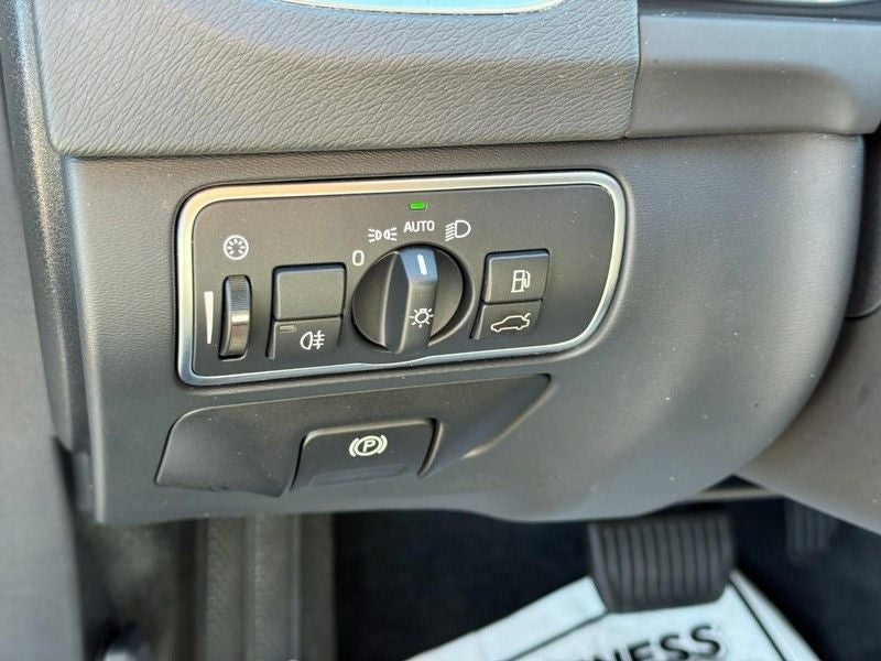 2017 Volvo V60 Premier