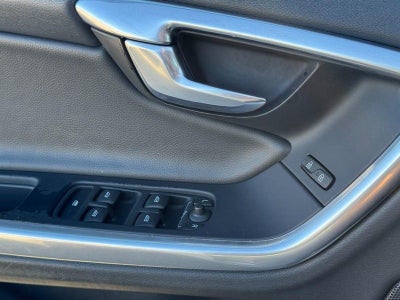 2017 Volvo V60 Premier