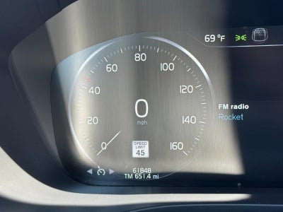 2020 Volvo XC60 Momentum