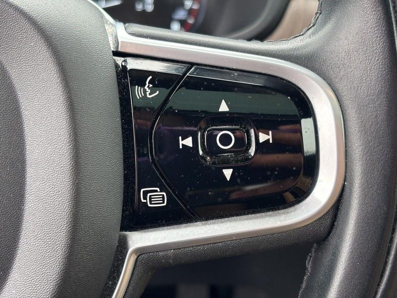 2021 Volvo V90 Cross Country T6