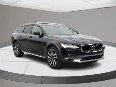 2021 Volvo V90 Cross Country T6