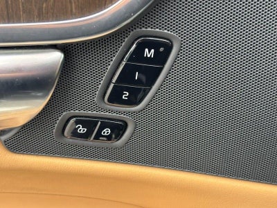 2021 Volvo V90 Cross Country T6